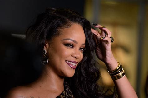 brazzers rihanna|Rihanna Brazzers Porn Videos 